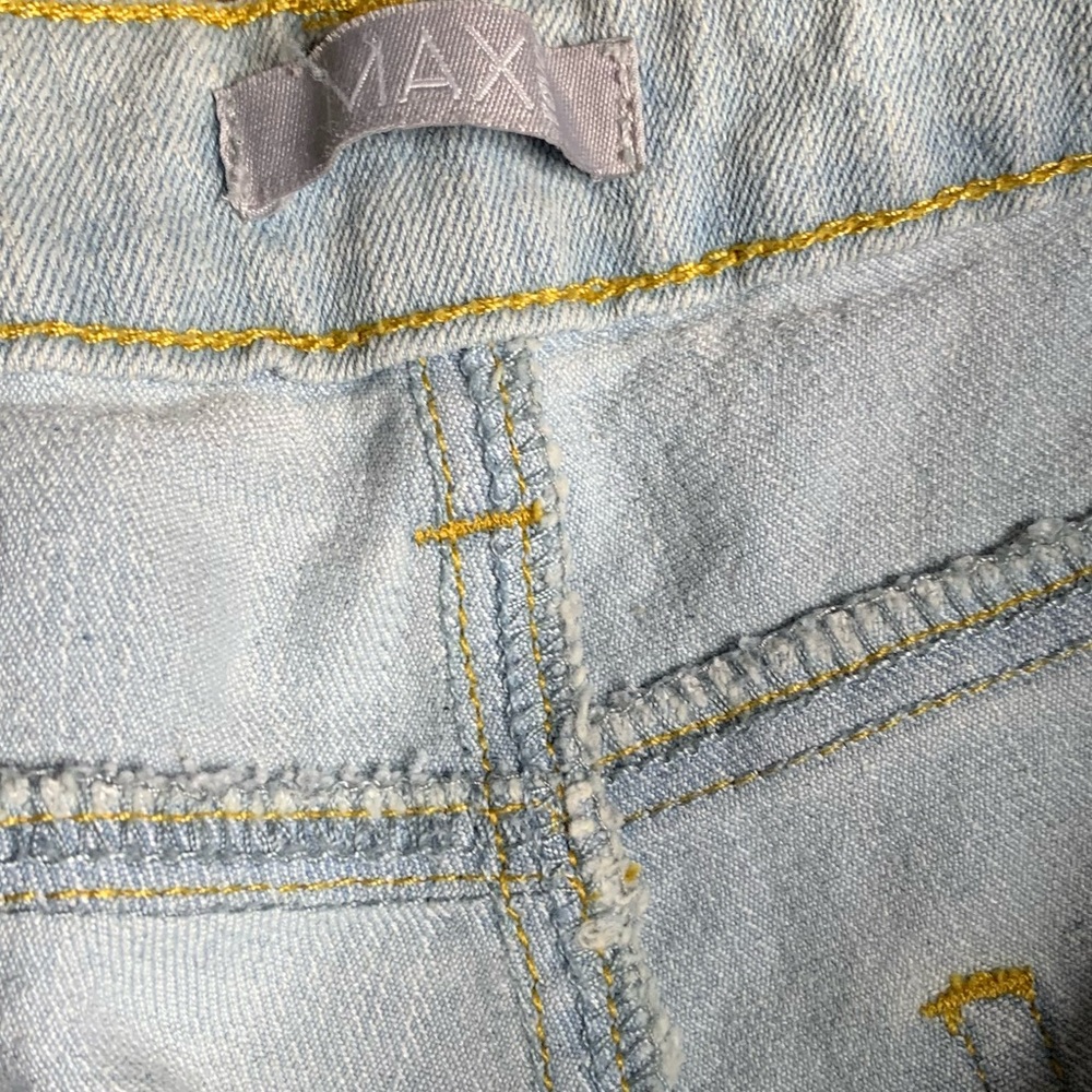 Max Rave Light Wash Jeans - Picture 5 of 5